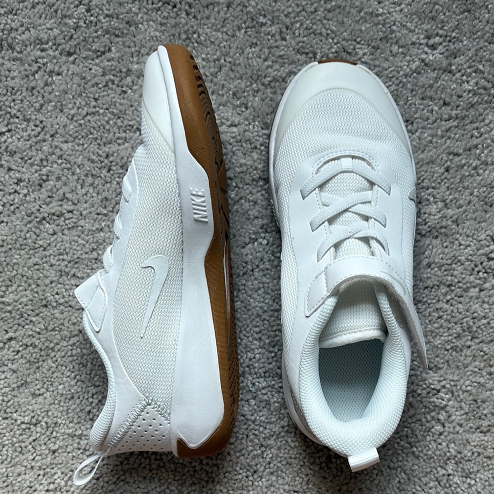 Kids Nike White Sneakers with Gum Sole